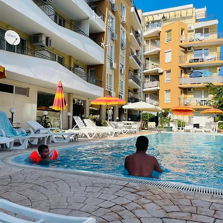 Blue Marine - Daneli Apartman *